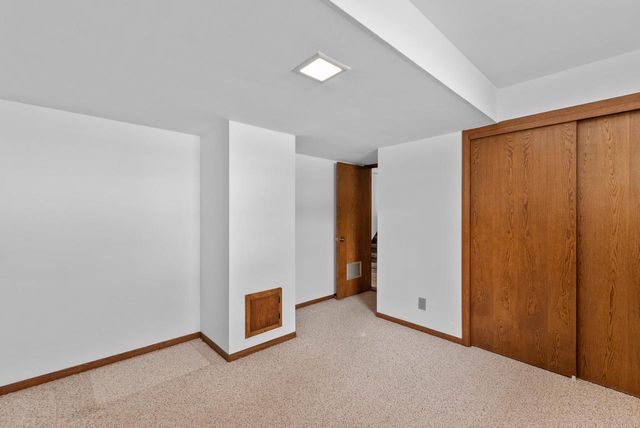 3657 Pleasant Valley ROAD, West Bend, WI 53095