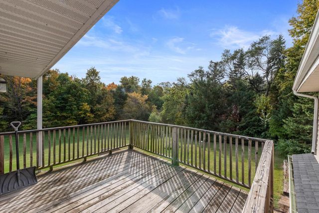 3657 Pleasant Valley ROAD, West Bend, WI 53095