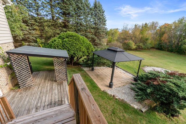 3657 Pleasant Valley ROAD, West Bend, WI 53095