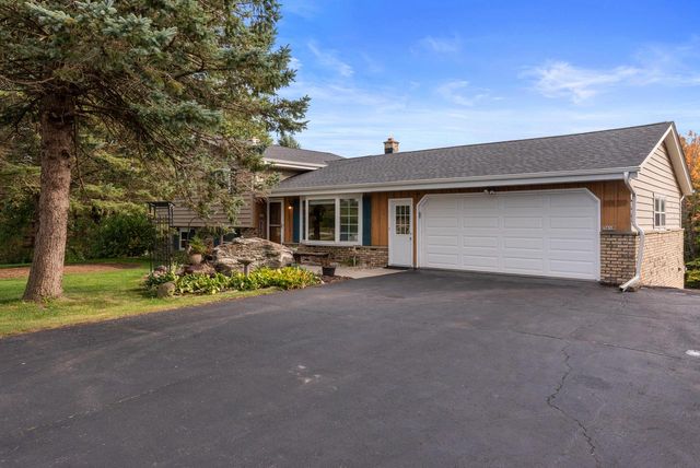 3657 Pleasant Valley ROAD, West Bend, WI 53095