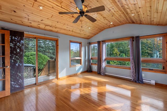 3657 Pleasant Valley ROAD, West Bend, WI 53095