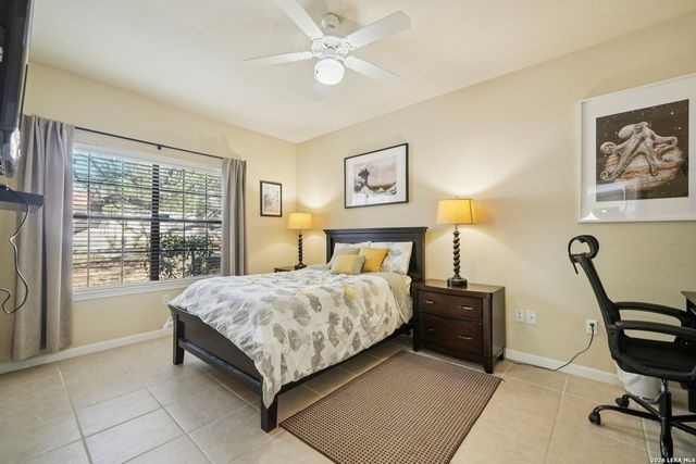 6160 Eckhert Rd Apt 301, San Antonio, TX 78240