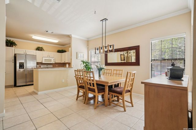 6160 Eckhert Rd Apt 301, San Antonio, TX 78240