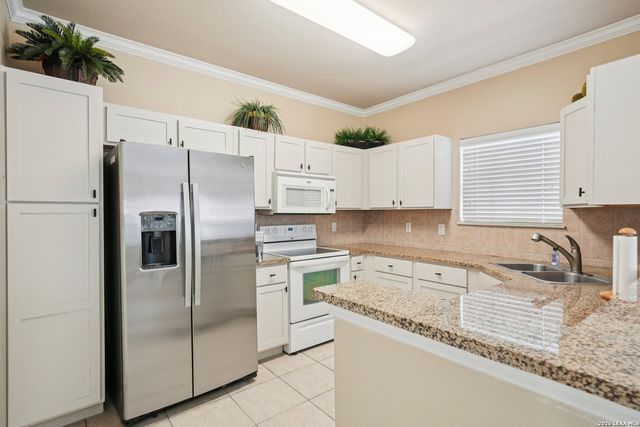 6160 Eckhert Rd Apt 301, San Antonio, TX 78240