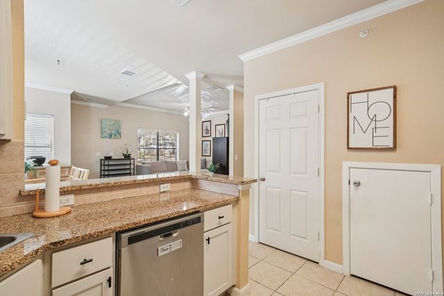 6160 Eckhert Rd Apt 301, San Antonio, TX 78240