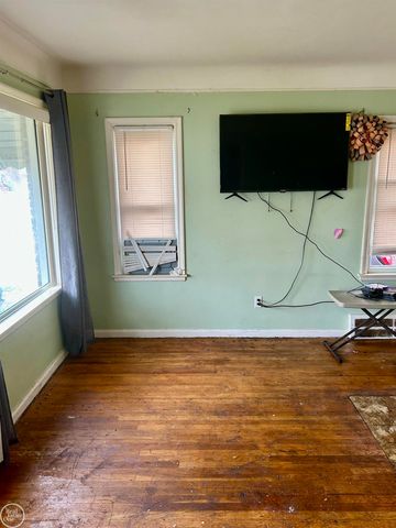 23060 David Avenue, Eastpointe, MI 48021