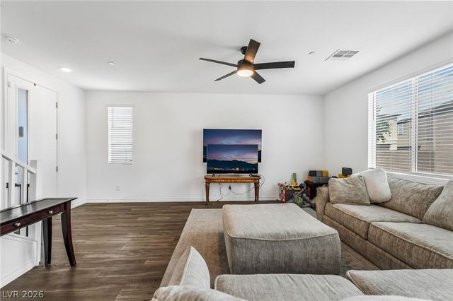 272 Mount Williamson Street, Henderson, NV 89015