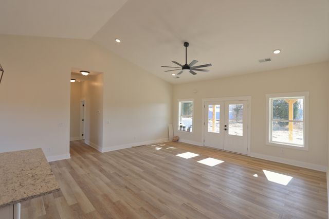 2679 Dotson Rd, Lafayette, TN 37083