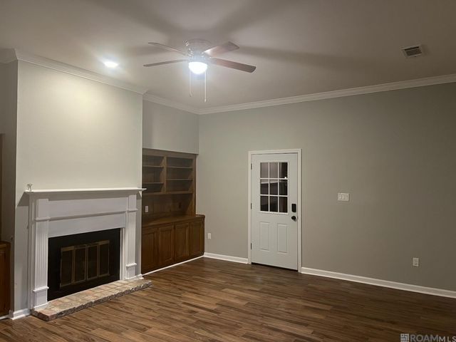 1719 Tallwood Dr, Baton Rouge, LA 70816