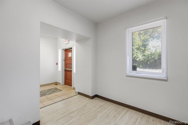 2405 W Mcnichols Road, Detroit, MI 48219