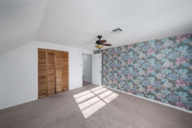 307 NW 63rd St, Lawton, OK 73505