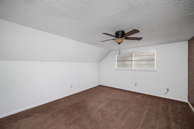 307 NW 63rd St, Lawton, OK 73505