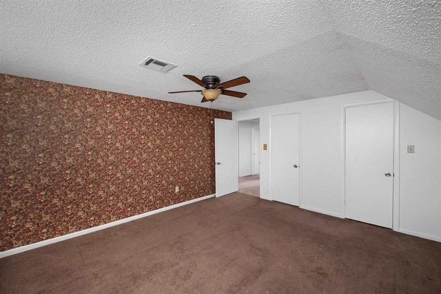 307 NW 63rd St, Lawton, OK 73505