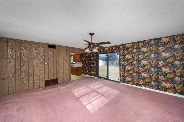 307 NW 63rd St, Lawton, OK 73505