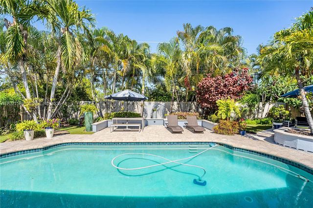4120 NE 20th Ave, Oakland Park, FL 33308