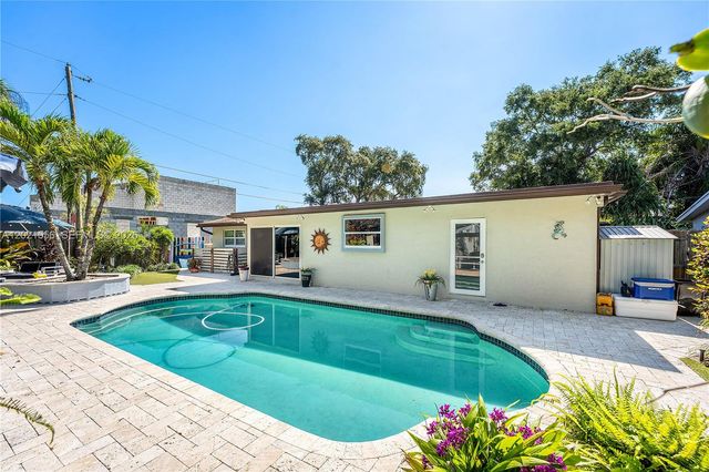 4120 NE 20th Ave, Oakland Park, FL 33308