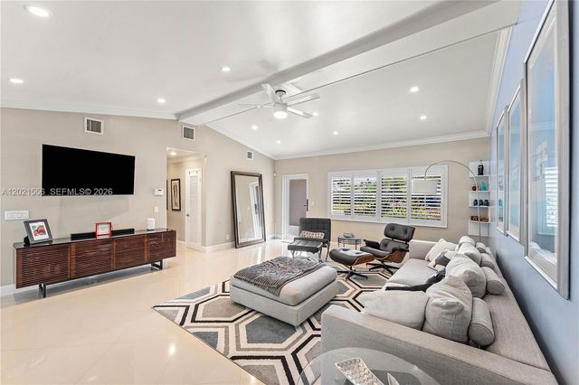 4120 NE 20th Ave, Oakland Park, FL 33308