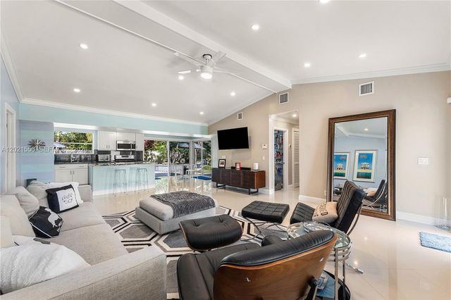 4120 NE 20th Ave, Oakland Park, FL 33308