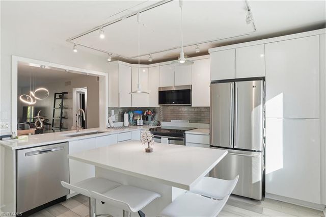 2828 Jackson ST # H6, Fort Myers, FL 33901