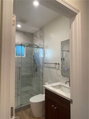 9546 B Live Oak, Temple City, CA 91780