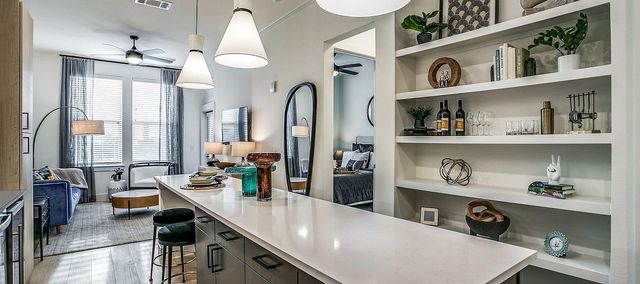 2929 Oak Lawn Avenue 401, Dallas, TX 75219