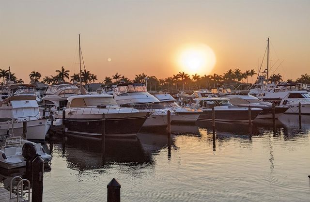 412 SE 13TH AVENUE, Cape Coral, FL 33990