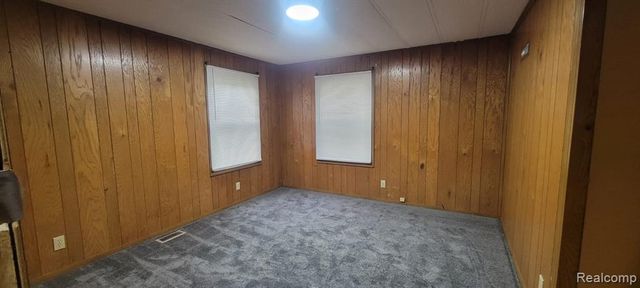 38 Earlmoor Boulevard, Pontiac, MI 48341