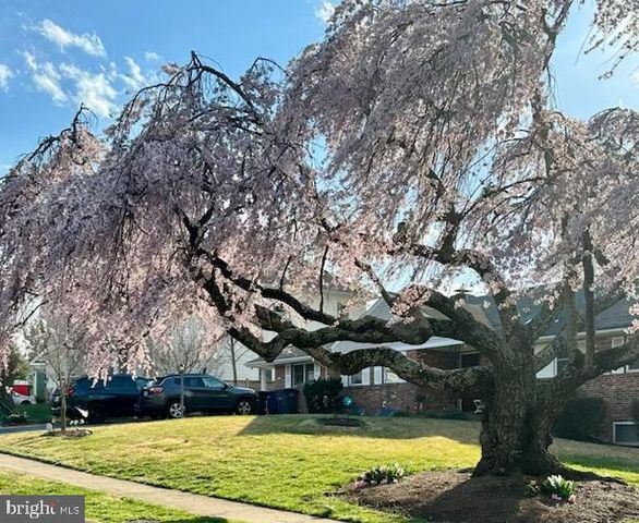 6526 DRYDEN DR, Mclean, VA 22101