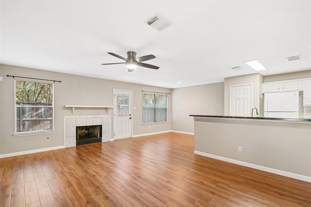 6 Verbena Bend Place, The Woodlands, TX 77382