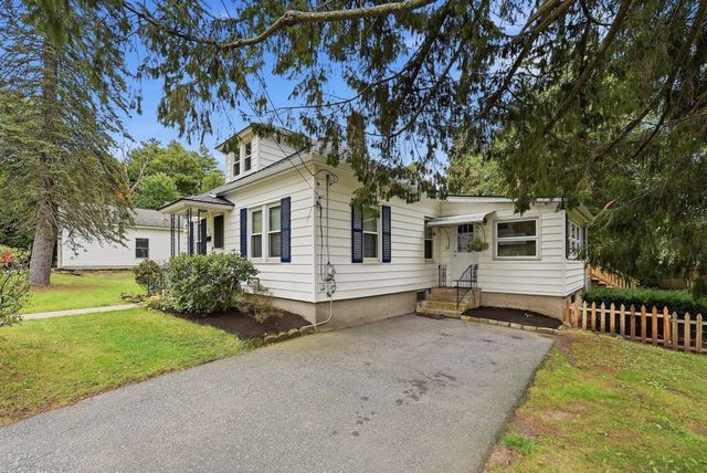 47 Shearer St, Palmer, MA 01069