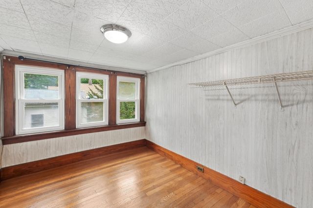 47 Shearer St, Palmer, MA 01069
