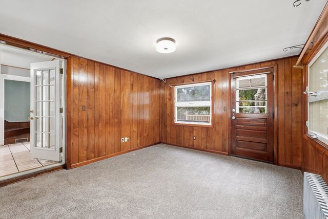47 Shearer St, Palmer, MA 01069