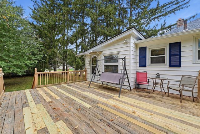 47 Shearer St, Palmer, MA 01069