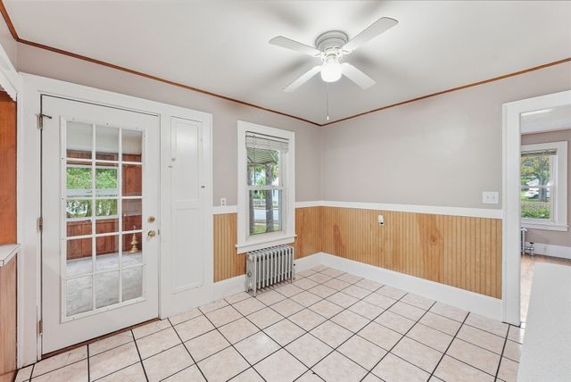 47 Shearer St, Palmer, MA 01069