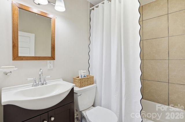 1815 Seigle Avenue, Charlotte, NC 28205