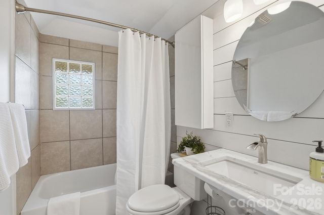 1815 Seigle Avenue, Charlotte, NC 28205