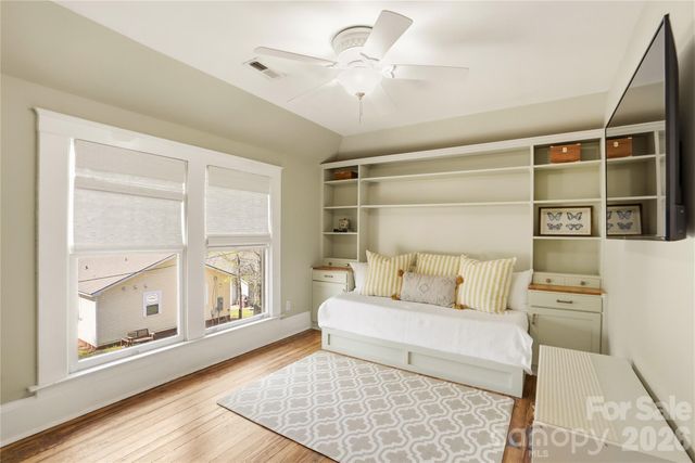 1815 Seigle Avenue, Charlotte, NC 28205