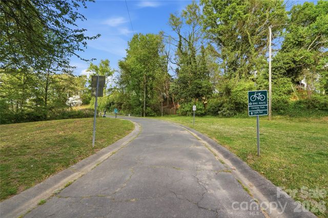 1815 Seigle Avenue, Charlotte, NC 28205