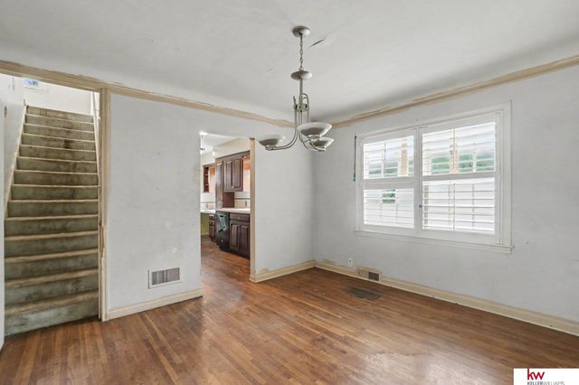 207 S 70 Avenue, Omaha, NE 68132