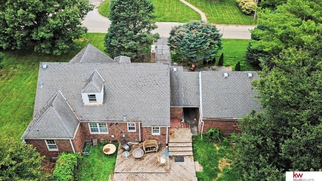 207 S 70 Avenue, Omaha, NE 68132