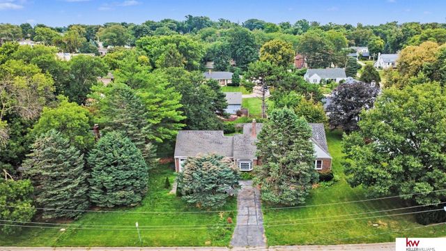 207 S 70 Avenue, Omaha, NE 68132