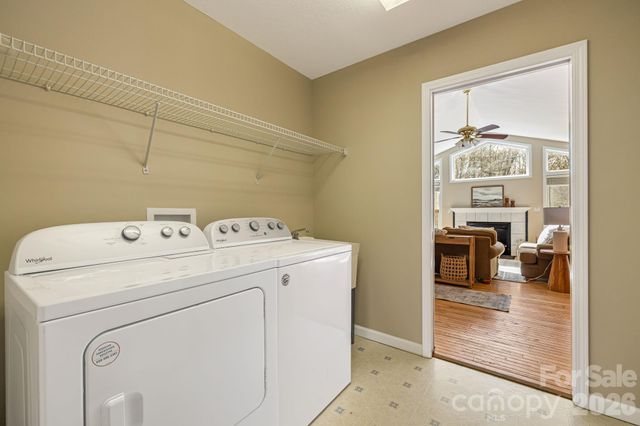 269 Woodstock Drive, Burnsville, NC 28714