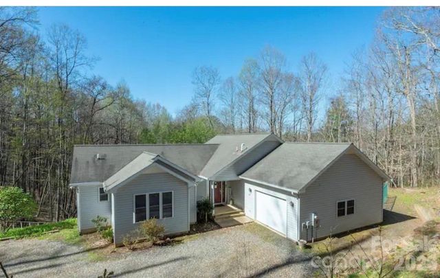 269 Woodstock Drive, Burnsville, NC 28714