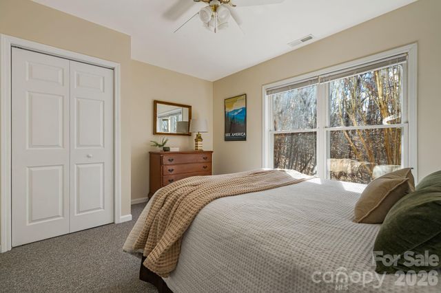 269 Woodstock Drive, Burnsville, NC 28714