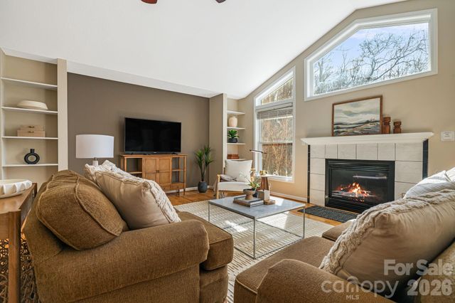 269 Woodstock Drive, Burnsville, NC 28714