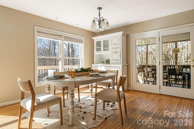 269 Woodstock Drive, Burnsville, NC 28714