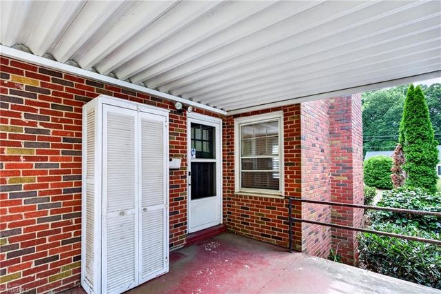 203 Ridgecrest Road, Asheboro, NC 27203