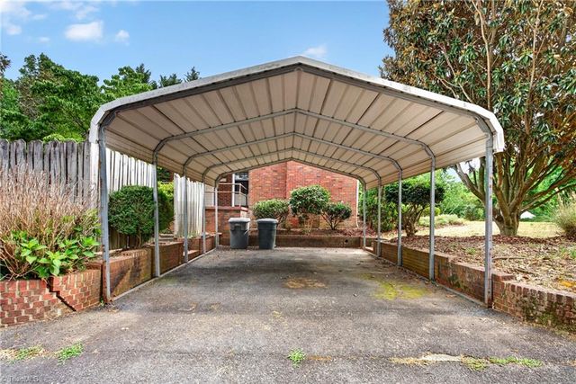 203 Ridgecrest Road, Asheboro, NC 27203