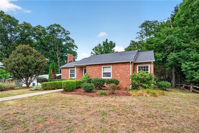 203 Ridgecrest Road, Asheboro, NC 27203