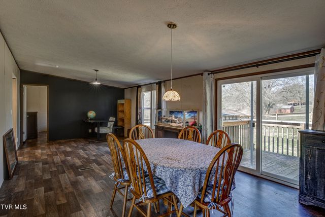 35 Windsor Street, Mosheim, TN 37818